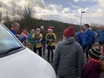 Andy briefing runners